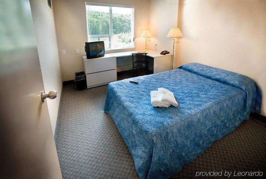 Residence & Conference Centre - Kitchener-Waterloo מראה חיצוני תמונה