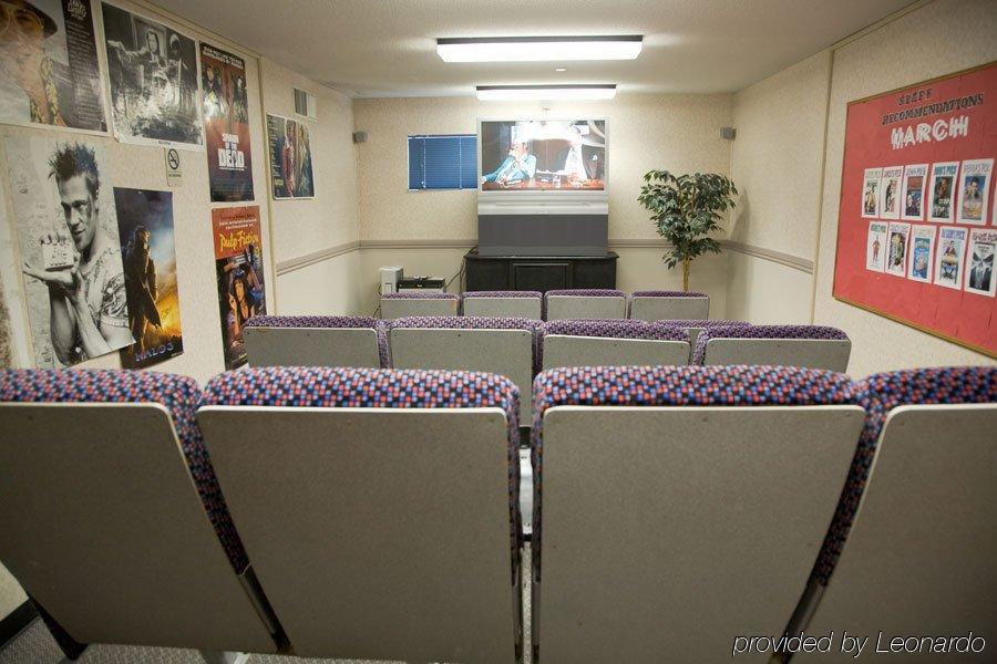 Residence & Conference Centre - Kitchener-Waterloo מראה חיצוני תמונה