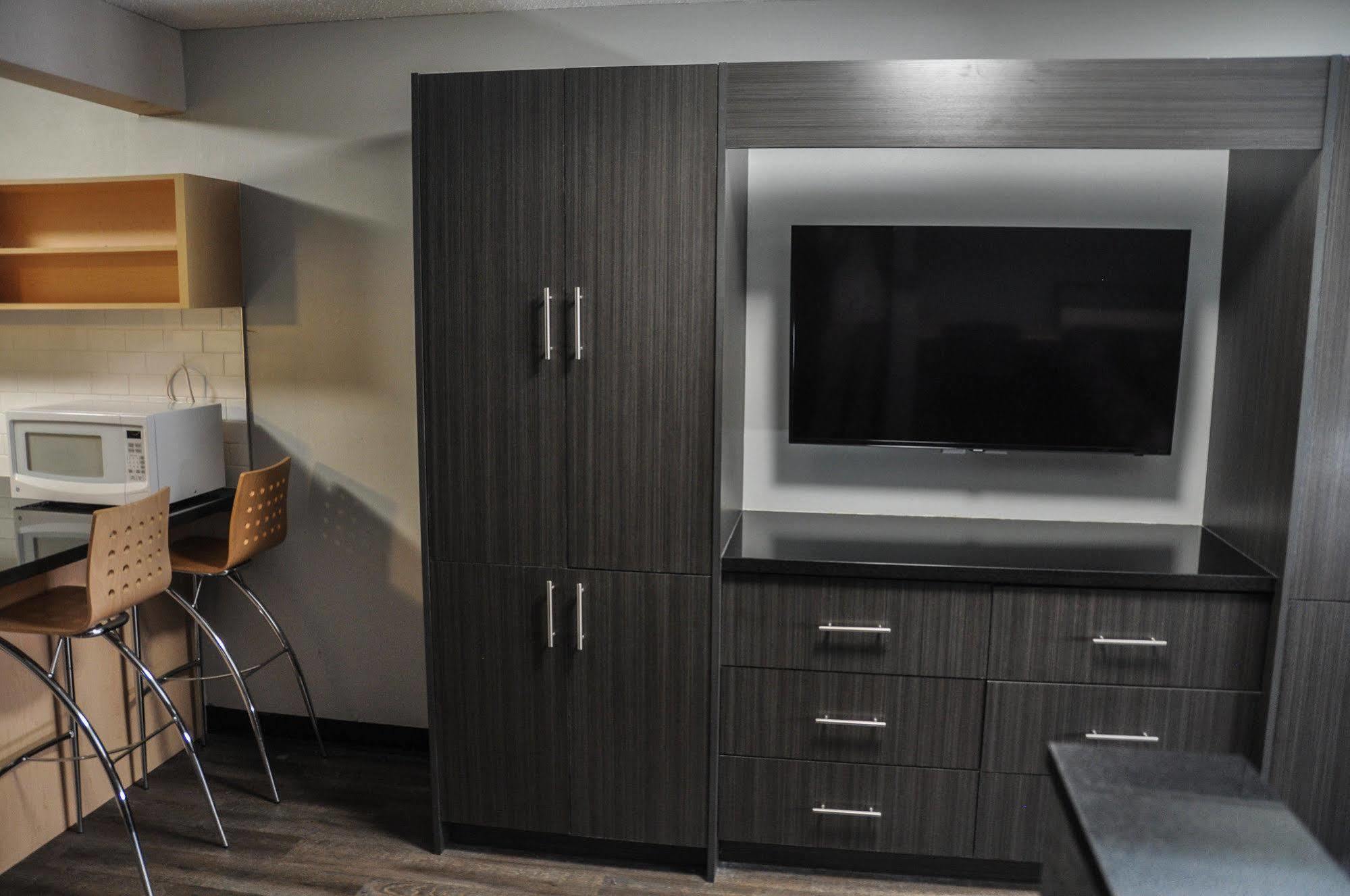 Residence & Conference Centre - Kitchener-Waterloo מראה חיצוני תמונה