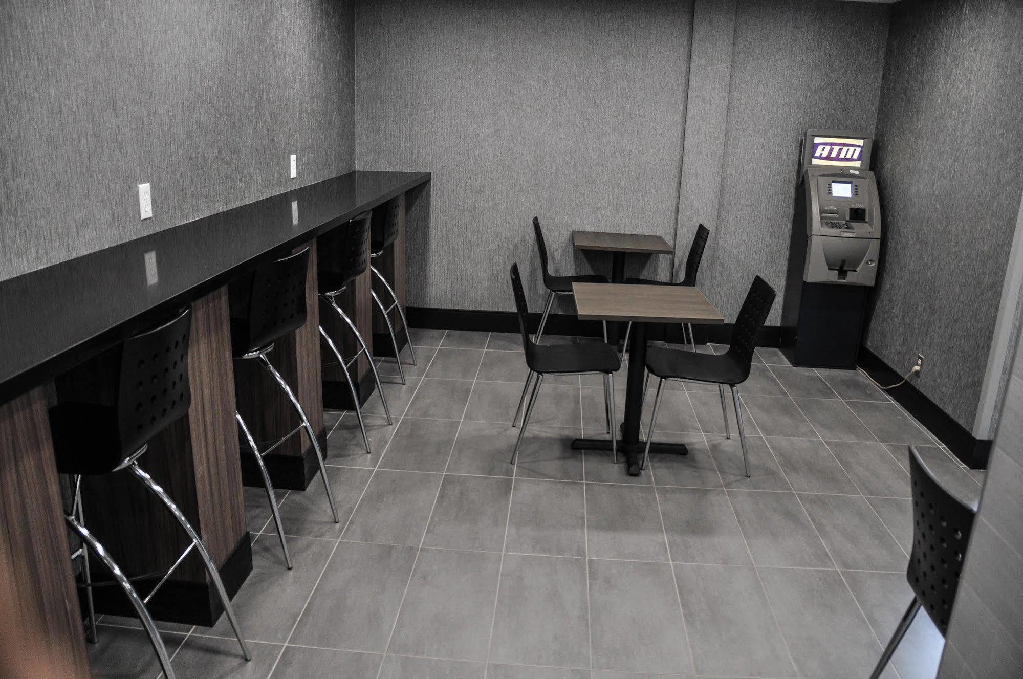 Residence & Conference Centre - Kitchener-Waterloo מראה חיצוני תמונה